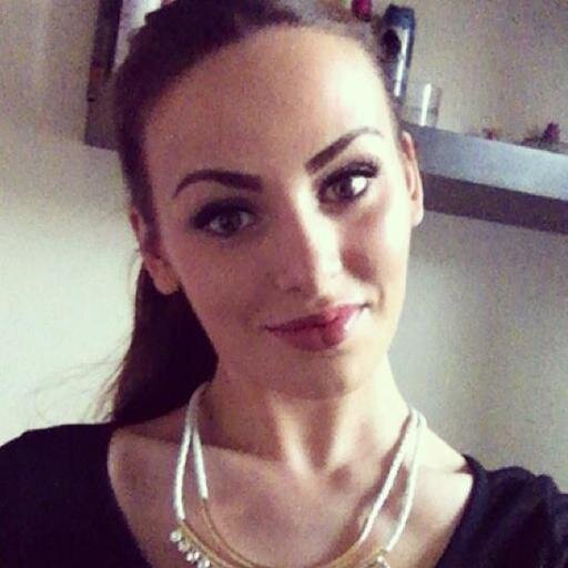 Marketing, Sales, Interested in Fashion, Nutrition and Innovations. Just Mia, Nice To Meet You! 
UK