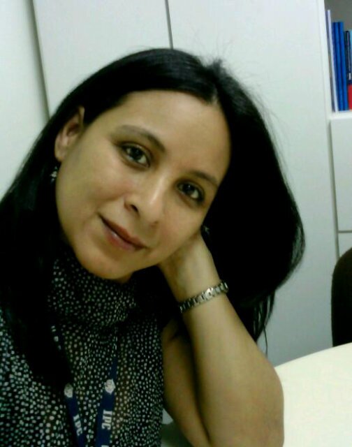 Mujer y madre a dedicación exclusiva. Amante de los pequeños detalles. Educadora de corazón y vocación. Defensora de los DDHH y amante de la vida.