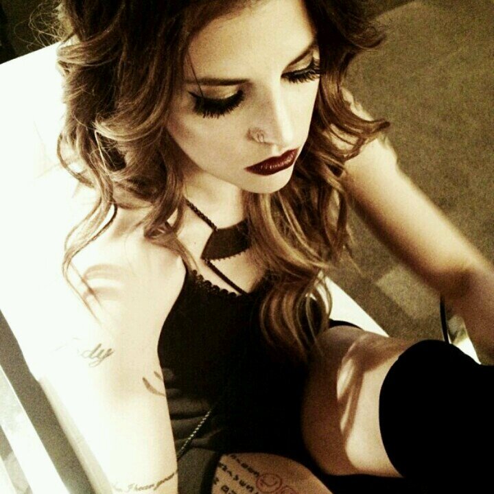 JulietSSC's profile picture. Take me down to paradise city, where the grass is green and the girls are pretty. || Andy is my white rabbit. || Expecting.