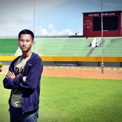Aku Selalu berharap bahwa aku akan menjadi suatu kenangan yang indah bagi orang lain...