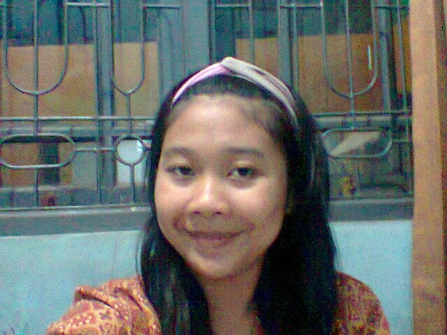 Septy putri lestari @septy_tari 16 september 1996 | succes to job :) love you forever  15-05-15:* {}