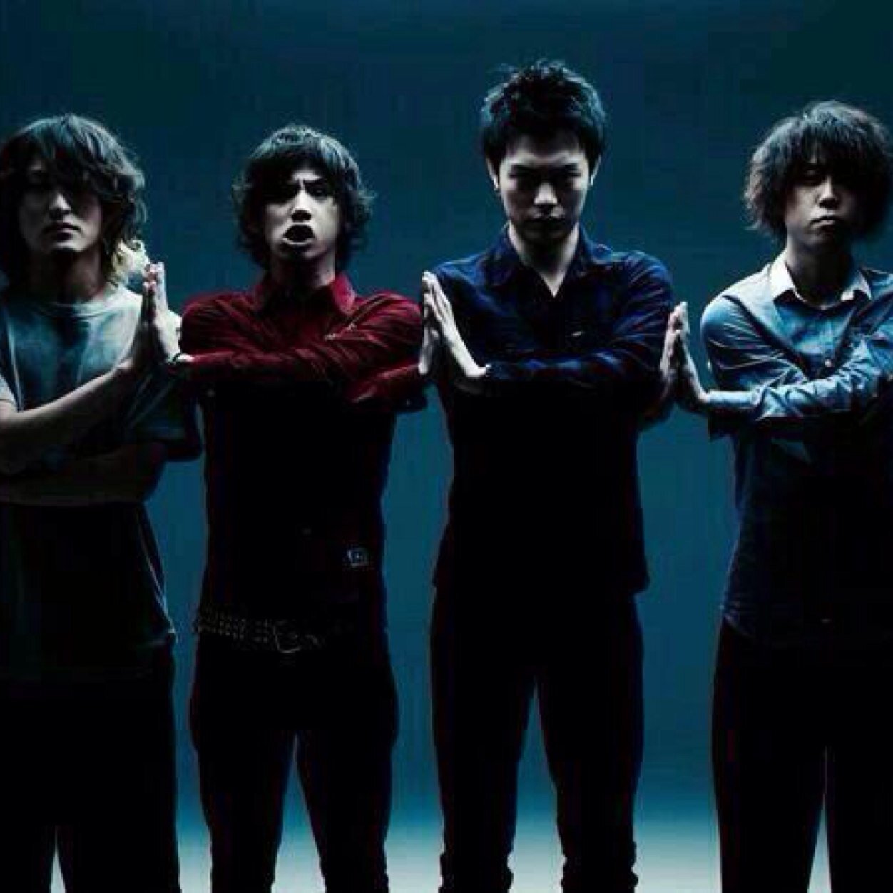 ONE OK ROCK / UVERworld / B’z / MY FIRST STORY / Soccer / Dance:Osaka 洋服 / 女子大生/音楽垢 憧れは長谷川潤ちゃん♡