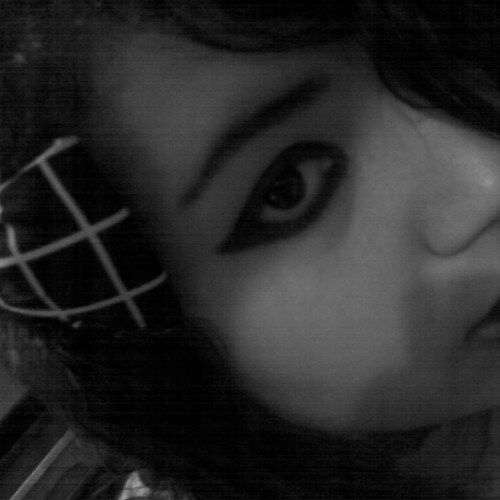I'm weird & random. I have an unhealthy obsession with piercings, tattoos, hair. I'm supposed shy and quiet...LIES! Well...erm, maybe.