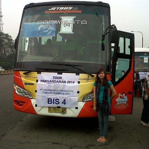 info paket wisata , rentcar, elf & Bus pariwisata Bandung...call me : ph 082121704183 pin bb 26544E2A