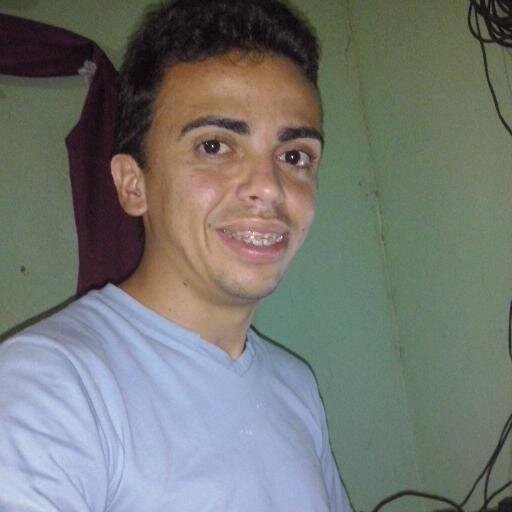 uma amizade não tem que ser perfeita, mas sim verdadeira.