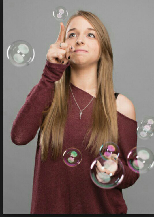 // Love all things YouTube and books //           //Fan account//  Love o2l, jennxpenn, troyler and all thomgs YouTube ❤❤❤