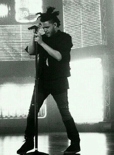 I dont care about nobody else. Cuz ive been on these streets for too long. Baby ive been on this, too long.