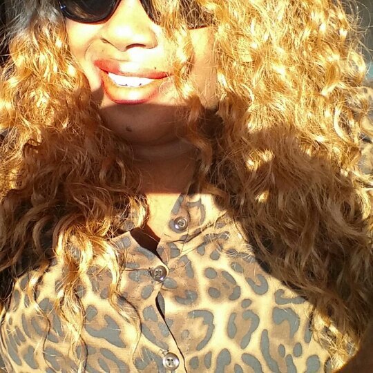 REDWiNEBARBiE's profile picture. (I'M ME )