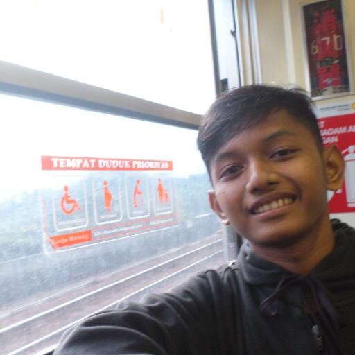 Jika kamu biarkan masa lalu mengusik hidupmu saat ini, kamu tak akan pernah bisa berikan yg terbaik tuk dapat masa depan yg baik @DhanzDhany