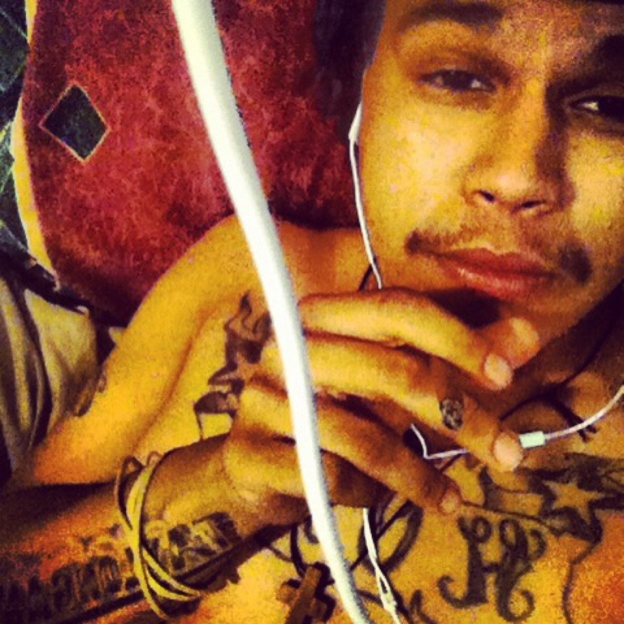 (R.I.P WEDO'JJ'REEK'TAE) ... Stay truu to yourself ' fuck these lames & KEEP SHIT G #onIG @raised_in_the_streets #FREELEEL