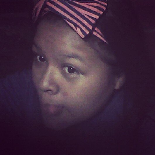 Soy alegre, divertida y me siento bn todo aquello q hago ☺