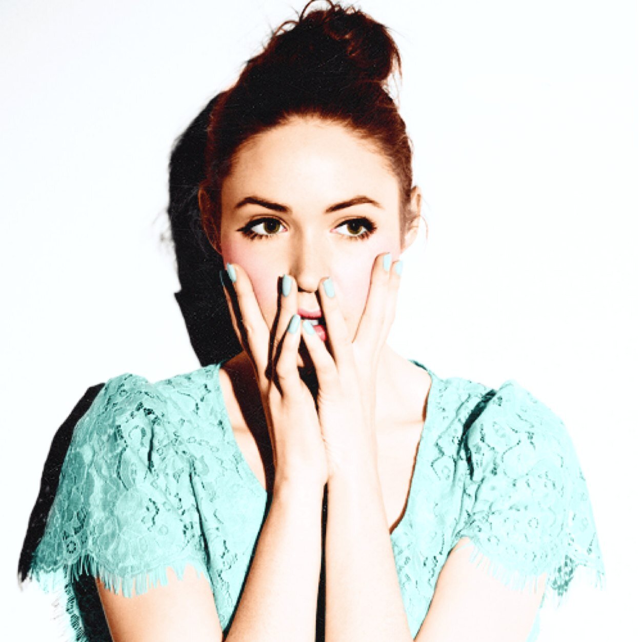 CaraORiley_'s profile picture. 'I never look back darling, it distracts from the now.' | Irish | Ghoul Studies Professor. | #HogwartsProfessors | Twenty Six.