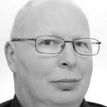 Erfaren Servicemedveten Servicetekniker, står till förfogande.