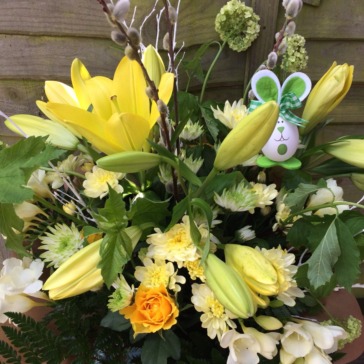 order your flowers from flowing flowers Call Jo on 07738260288 or go to http://t.co/QHJqOPr9nU