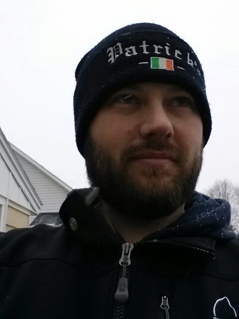 Your avg Joe! Mainly dealing in sports and I am a fantasy football guru. I'm an Army Veteran!! Hooooah! :)