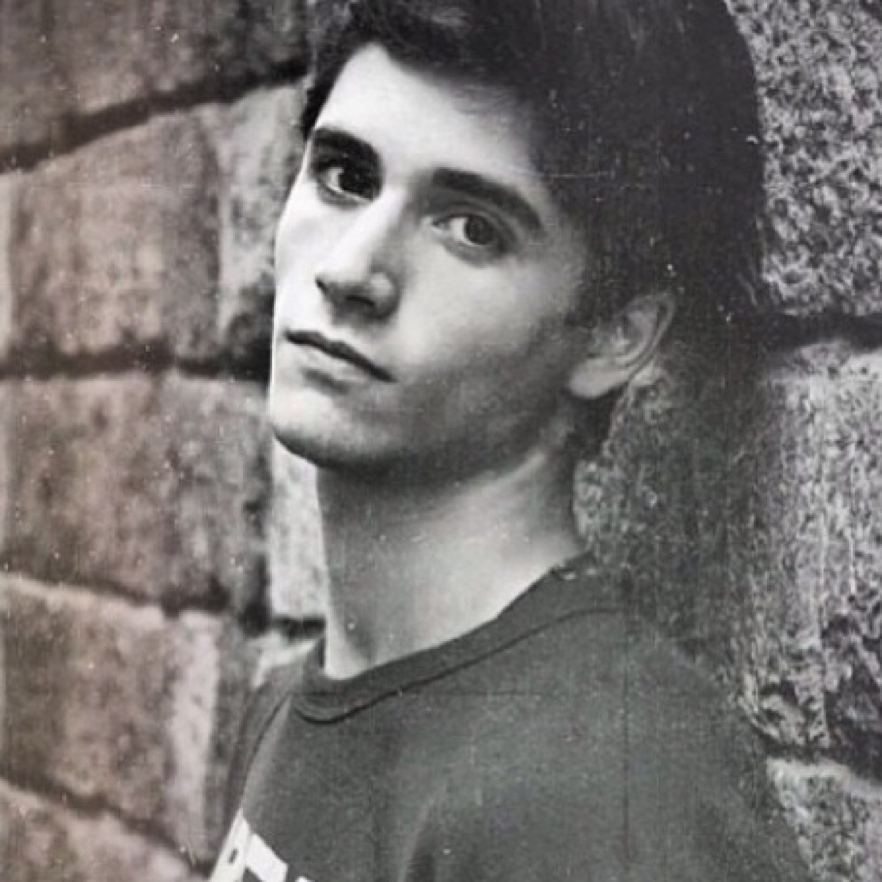 AyRomantico's profile picture. Ten cuidado, te puedo enamorar.