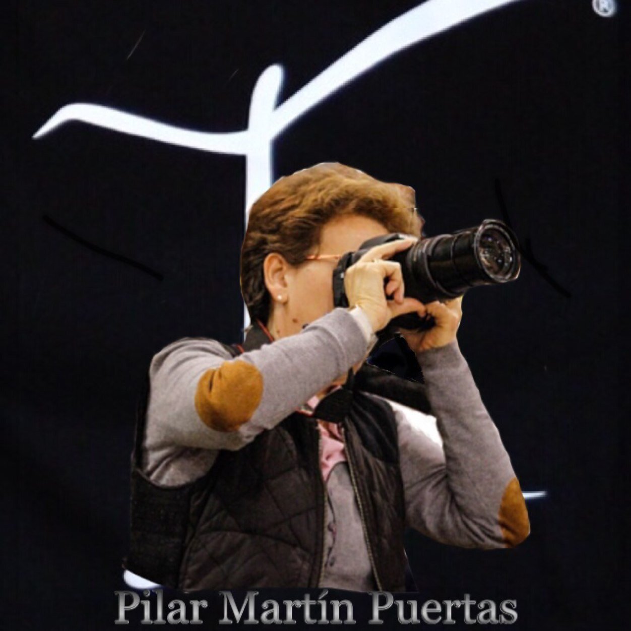 Mi familia,mis amigos, mi equipo, el P.Avenida y la fotografia deportiva.¡Así de simple, quién necesita más! ¡Soy feliz!