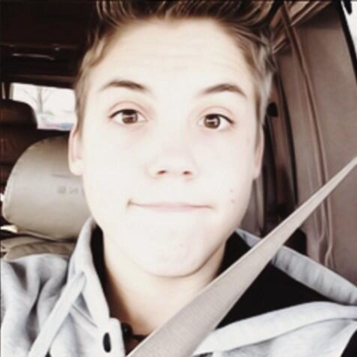 mattinutil's profile picture. Miley ❤️