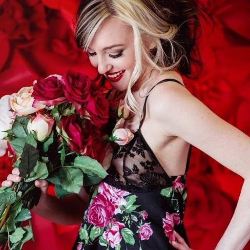 Exes and Ohs Intimates...Where Your Emotions Embrace Your Body... Established in 2013 by Kinsey Tolley in Lubbock, Texas kinsey.tolley@gmail.com