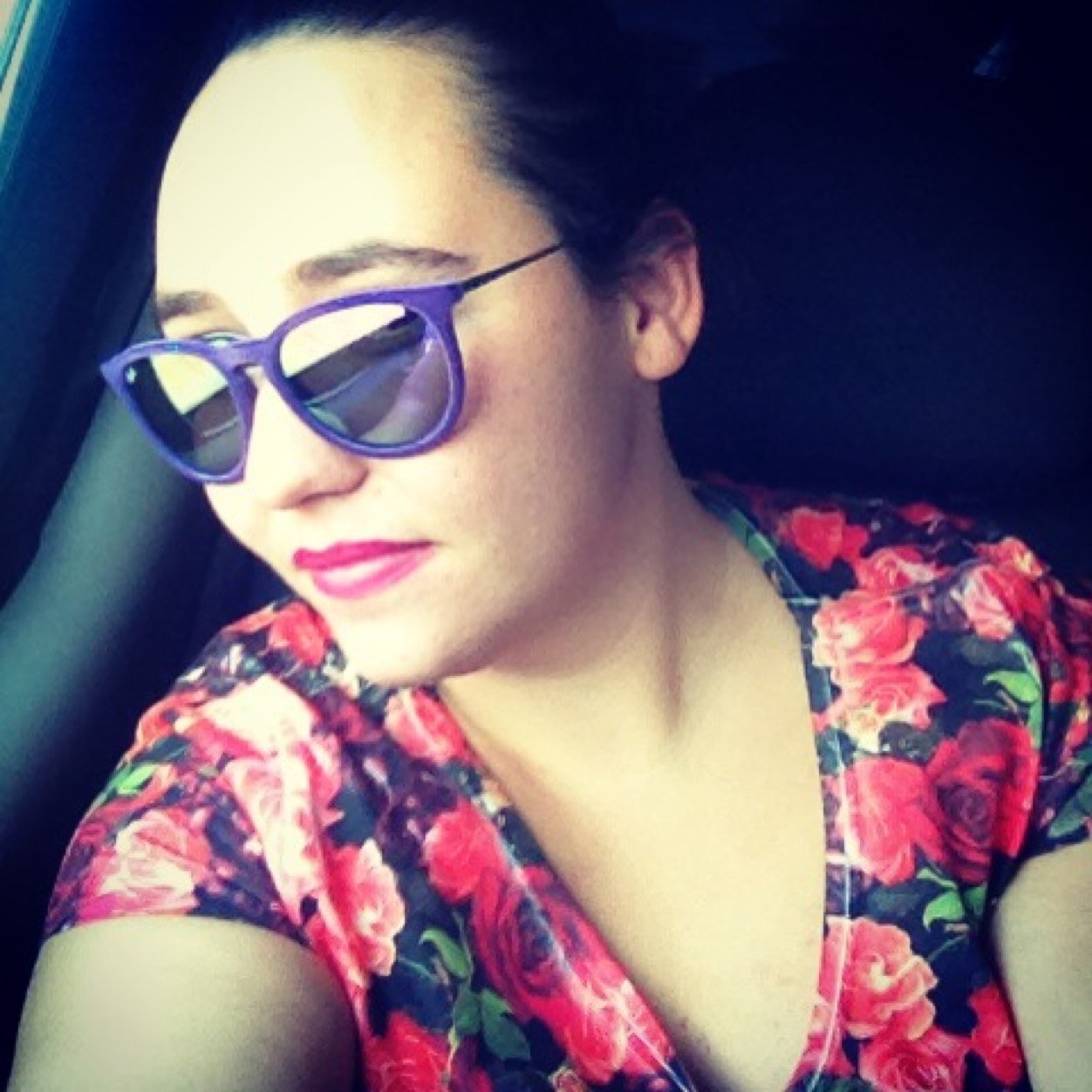 grazielakerpe's profile picture. Sou como você me vê. Posso ser leve como uma brisa ou forte como uma ventania, Depende de quando e como você me vê passa