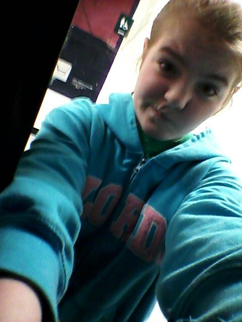 CoferHaley's profile picture. hey I just wanna say that if you follow me ill follow you