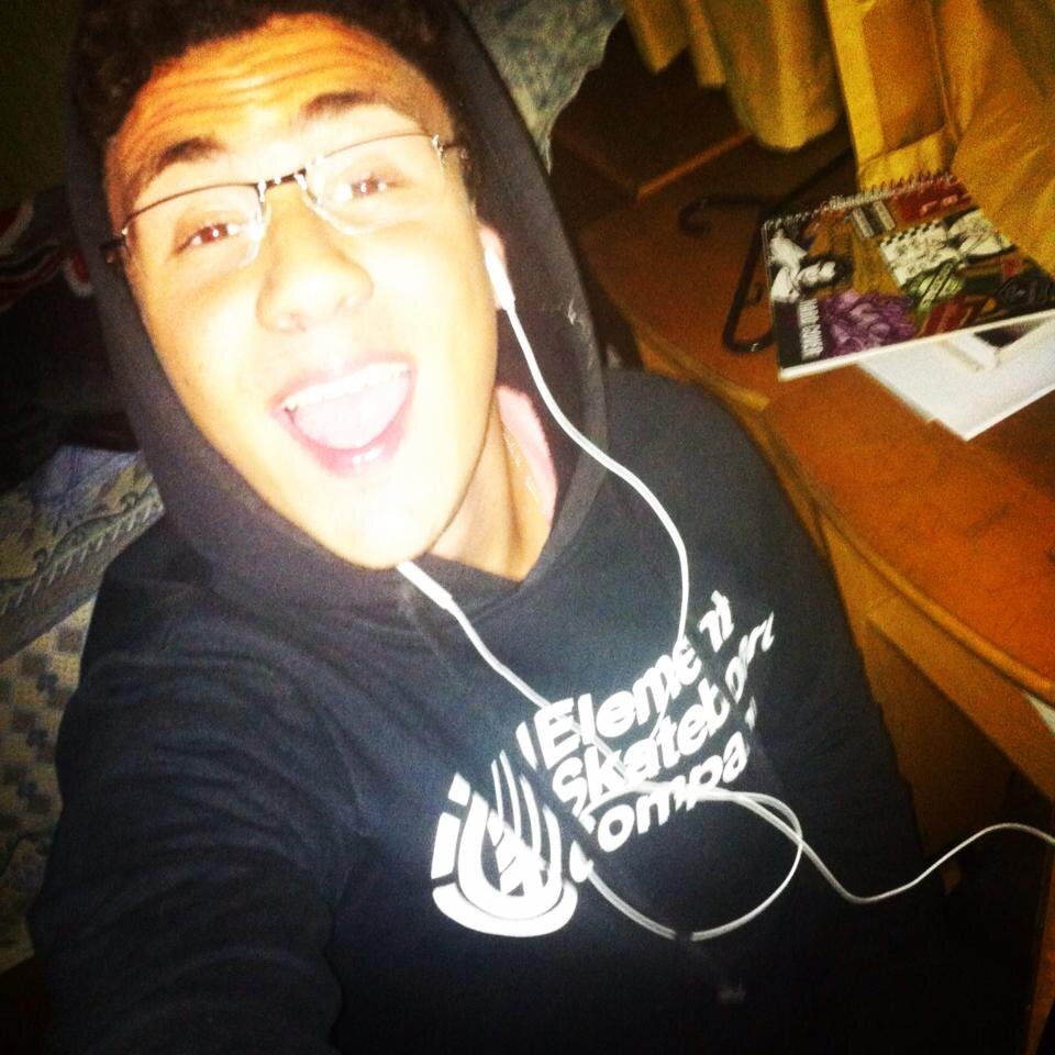Matheus Belluco Izabo
Brazilian , 17 , SP
Love , Music , Boy Magia :)