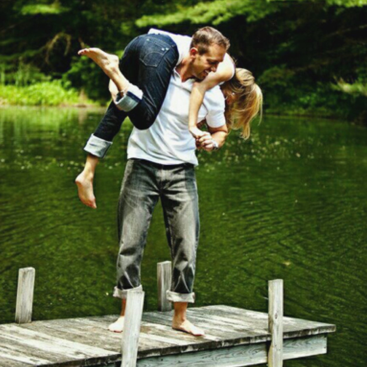 starbucksandwar's profile picture. Master degree holder. Soon to be professor. Seasoned military wife of 10 years. Mom of 3 year old twins and a newborn. Coffee enthusiast. Dog lover.