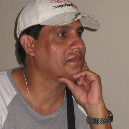 Periodista y Especialista de Cine defensor de la identidad cultural y las emociones compartidas