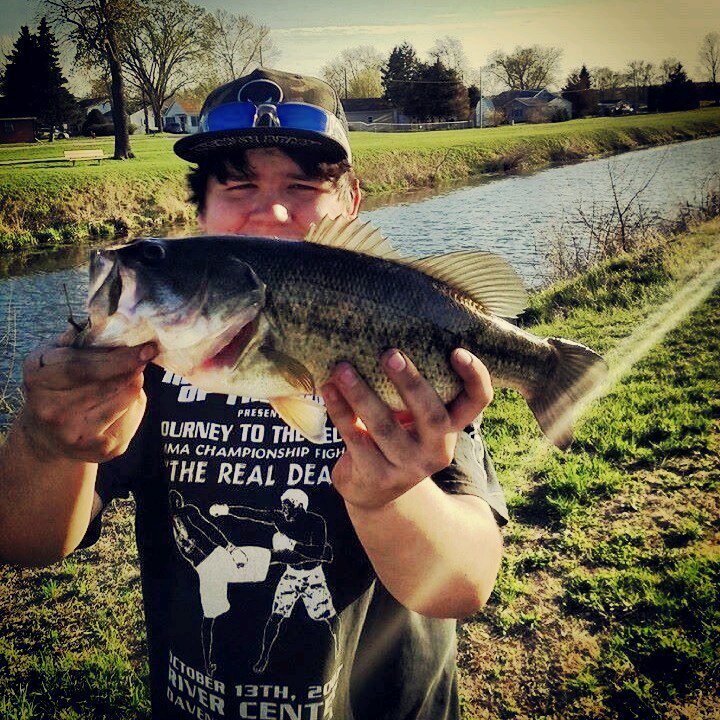 illRomanSoldier's profile picture. Smile More! Dream Big! Never Give up!