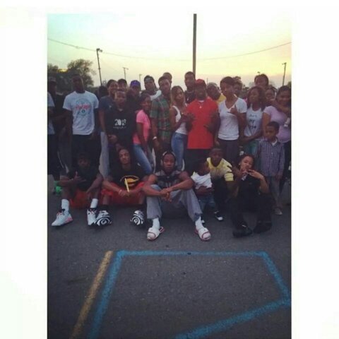 RIP Pops 
RIP MONTA 
RIP BABIEE BROTHERR   
Sissterr Lovess youuu Khai'Myronnn && ill bee Khei'Mahriss Keeperrr ✊ April 26 2014 - May 8 2014