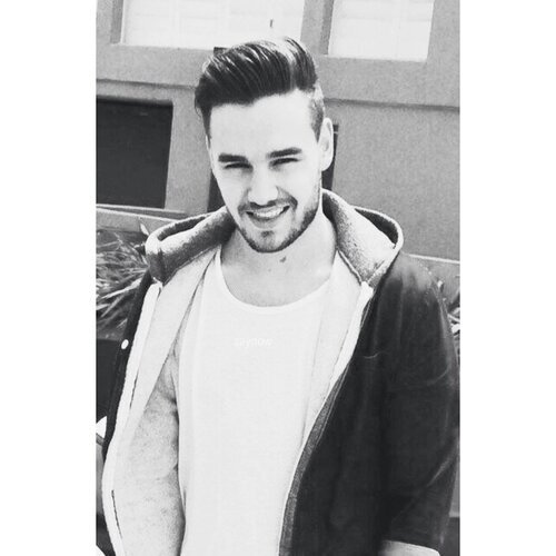 I gave you a free follow, now please follow my acc @stylesleepover , thank you ily x ❁