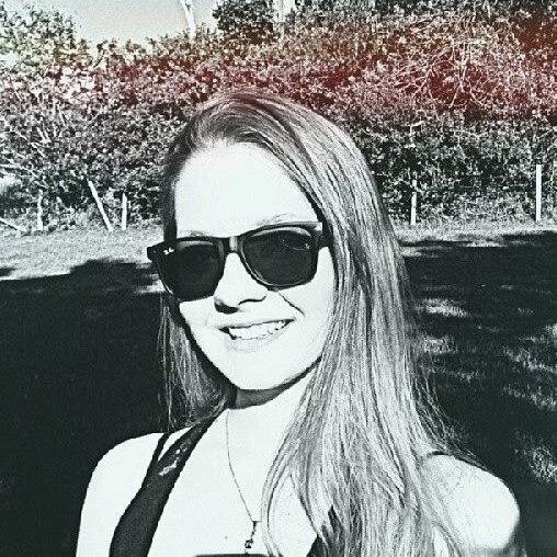 Vivendo num país sedento um momento de embriaguez.   -              
Snap: janinejacques