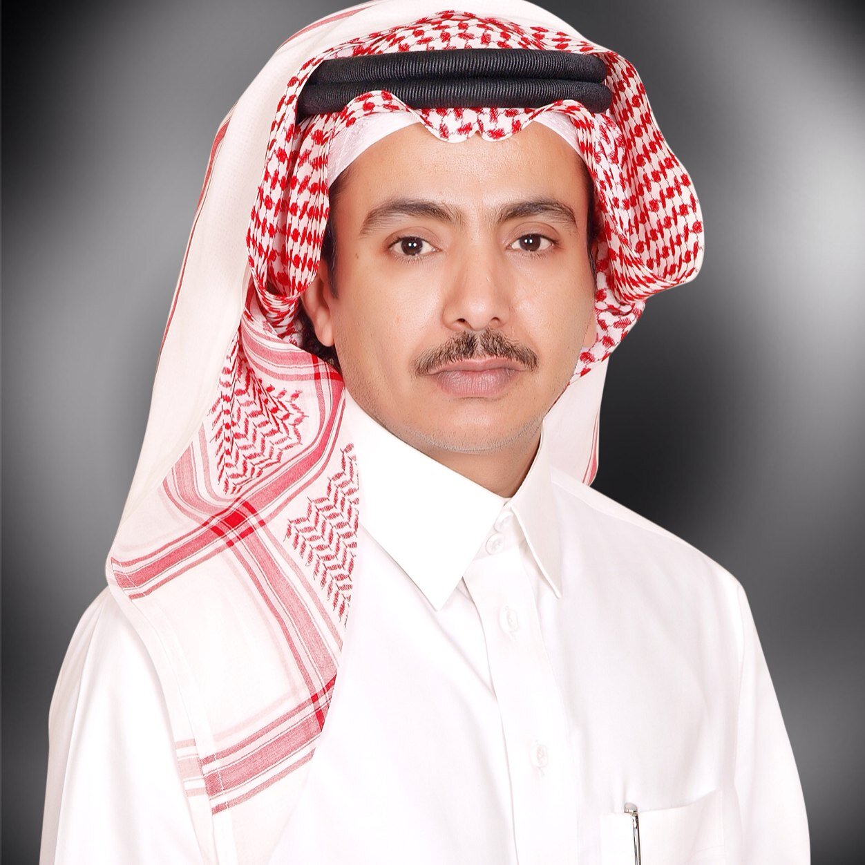 عبدالعزيز بن محمد الشمري /محامي ومستشار قانوني 0562077773