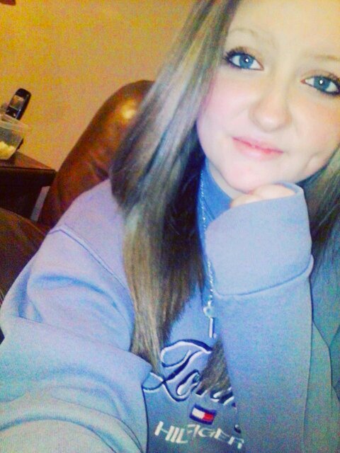 15 years young. °Carter High° *taken by the best! My baby Brandon Brown* kik: ashleynichole45- snapchat: ashleynichole79 (: