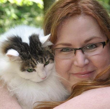 Multi-award winning Author https://t.co/lHHQQGbTw6, Creative Director at https://t.co/ui1AfZK4pe, Pres. & Founder of cat rescue @KittenAssociate