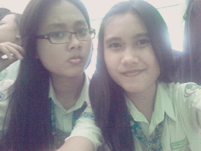 Dyllyneusaliya 6peaa({})*14 September 1998*
 
 
 
                         Bandung, Indonesia
