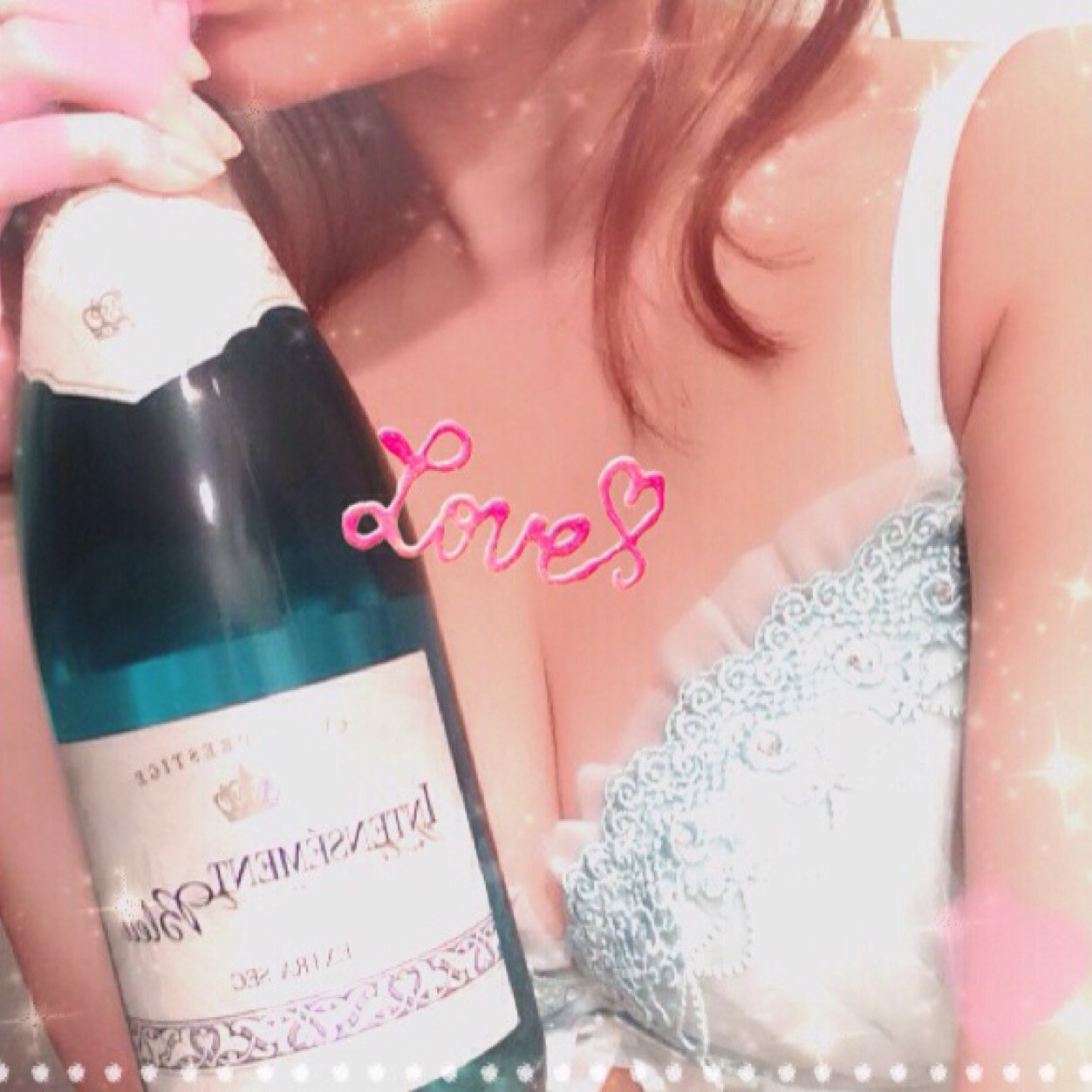 お酒が元彼の旦那さんを愛する人妻です（笑）よろしくお願いします♪