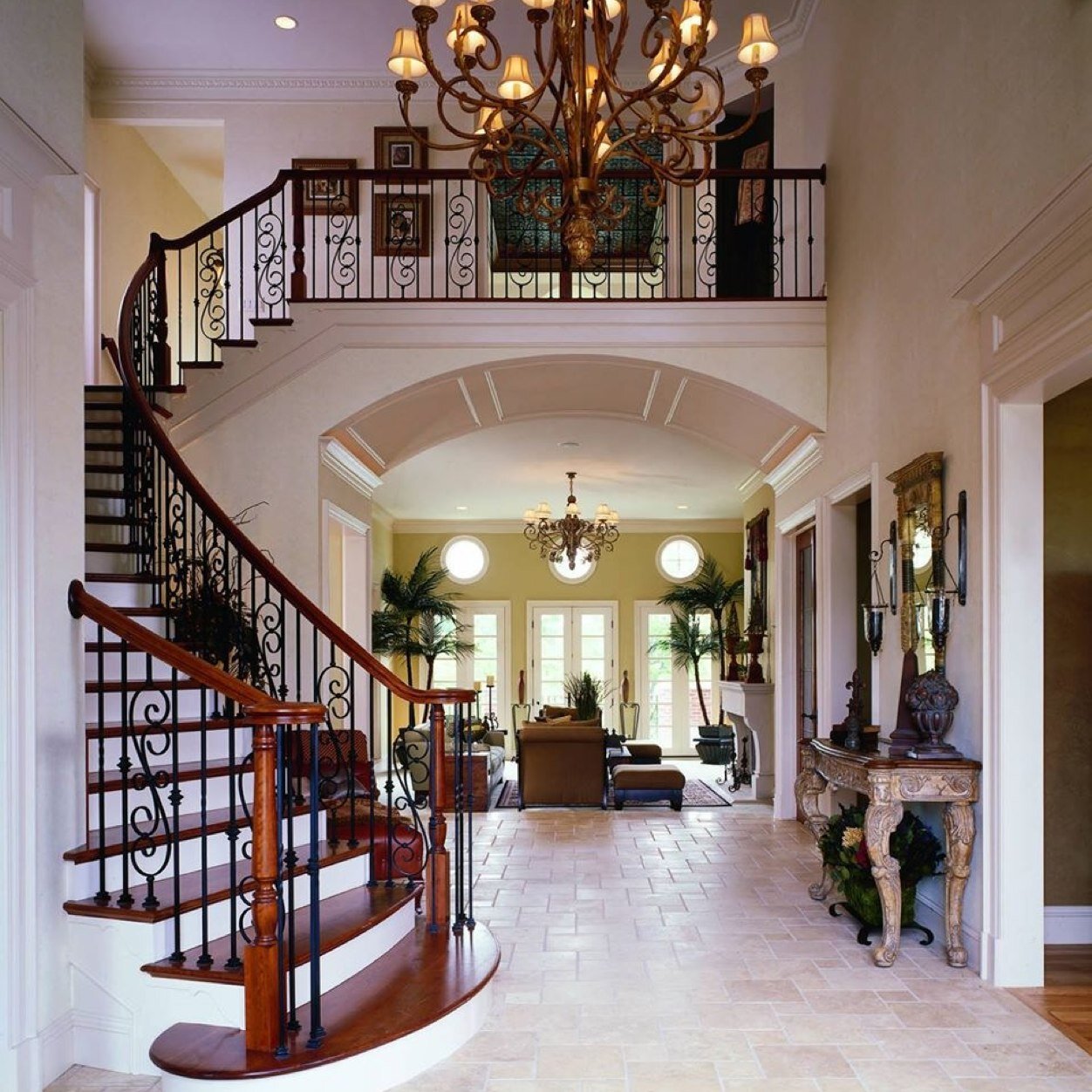 Experience the ultimate in luxury home living, design trends and ideas that are attainable in your own home.