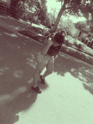 Bad (B) Get Yo Moneyy.! Kik|| That_Dope_Kid01.. Follow Me & Ill Follow Backk❤❤✌✌