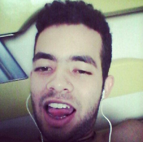 chega no whats e me chama pow 22992327435 ou vai Instagram e faz aquele botão azul ficar verde.