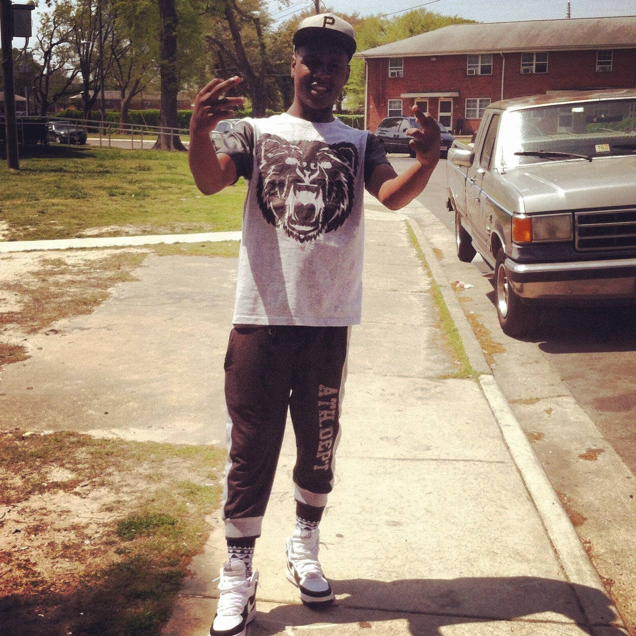 Free Fo n Poppie R.I.P Bong Webble Leon n O