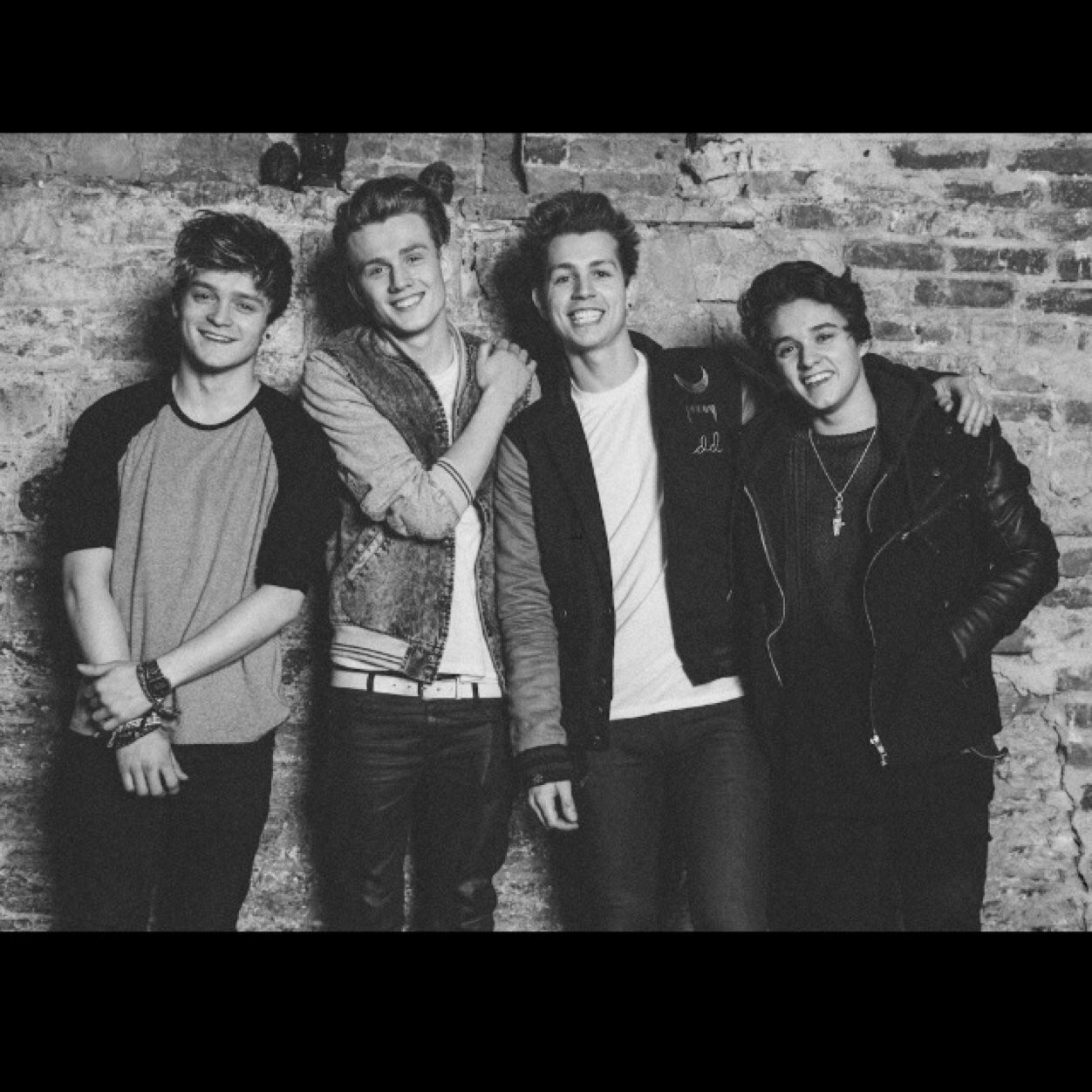 magCONandVAmps's profile picture. :-) babes
