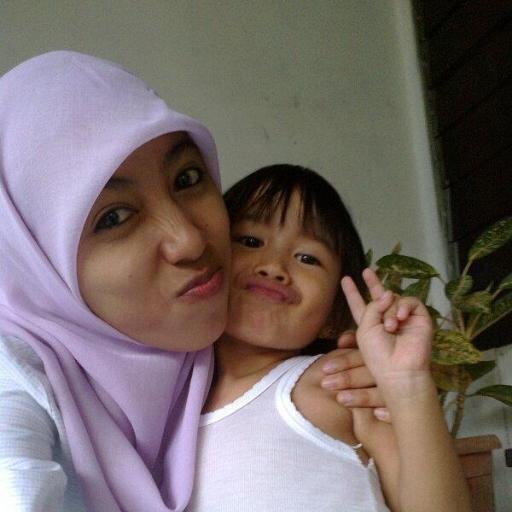 Hi.. im yuni.. nice to know you all ^^