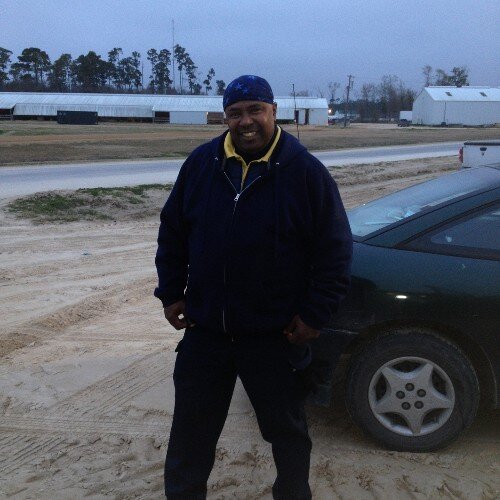 Live in Louisiana and work at Delta Downs Race Track on the starting gates.
