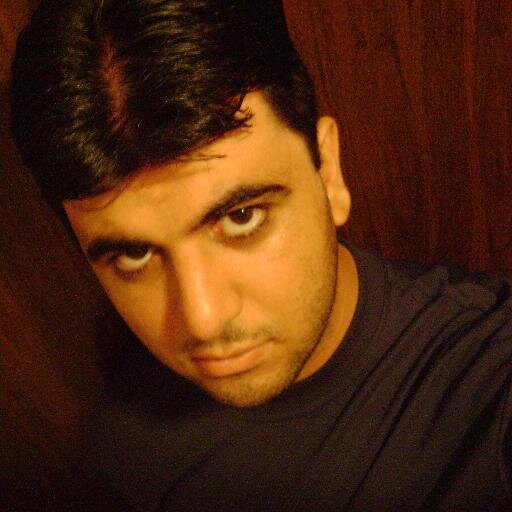 Estudante Universitário de Direito... Amante de games... animes... rpg... Uma pessoa Normal... eu acho!