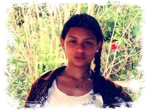 eu sou tipo ah siim feliz, mais q eu sou feliz mais a eu incomodo muita gnt neh  :) :3