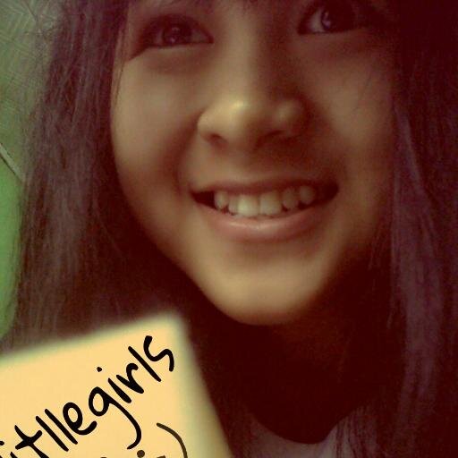 Love is Nothing.. Be Loved is Something.. Love and Be Loved ia Everiting..3