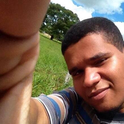 TikoThiago's profile picture. Alguém que não se encaixa e muito menos nos padrões normais por ter um modo diferente de pensar e agir...os incomodados que se mudem!