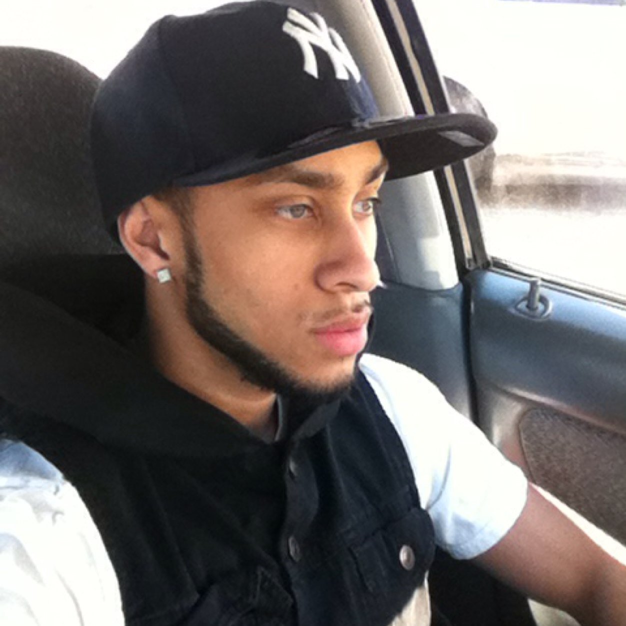 Mike_santana629's profile picture. Mickhol 23 , living life IG : @MICKHOL_SANTANA