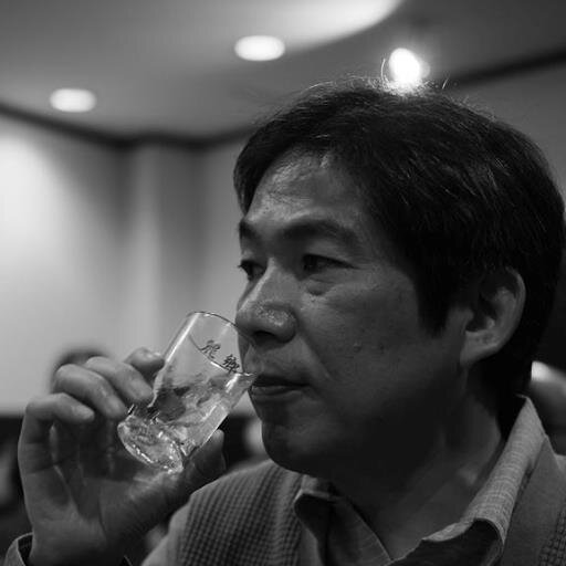 脚本家 ◇脚本に関することを呟きます。 執筆作品は「雪に願うこと」・「日本沈没」・「クライマーズ・ハイ」・「孤高のメス」・「天地明察」・「草原の椅子」・「ふしぎな岬の物語」・「エヴェレスト神々の山嶺」・Netflix配信ドラマ「火花」・「凪待ち」・「破戒」・「Gメン」・「碁盤斬り」など。